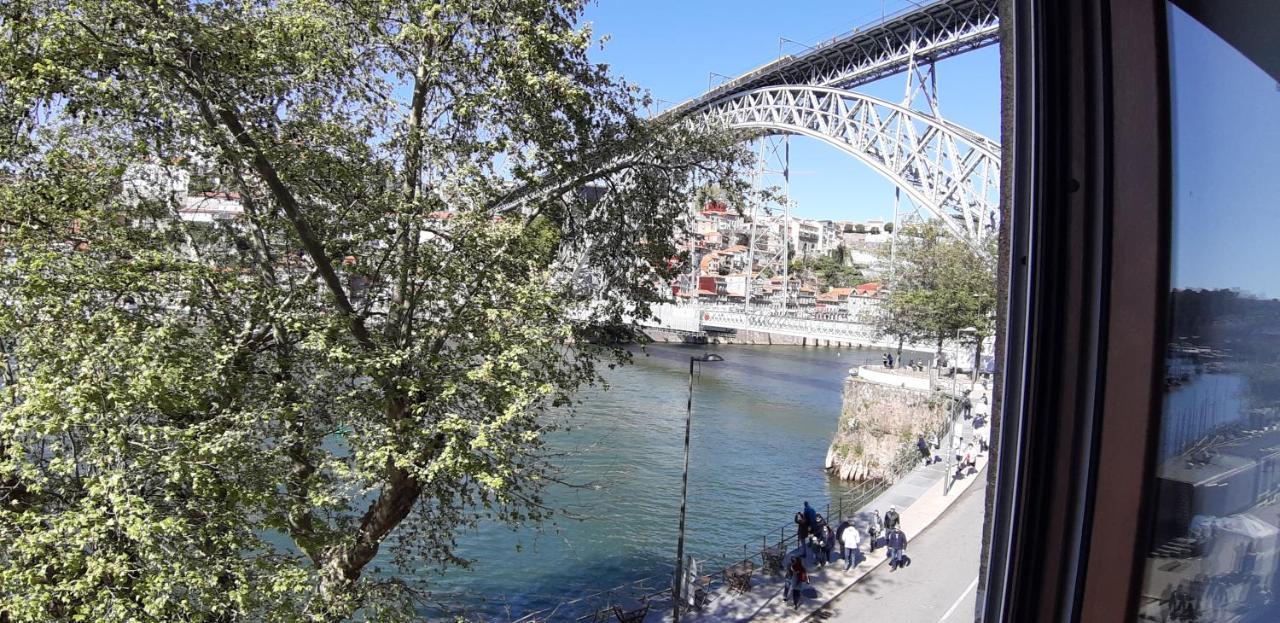 Amazing River Views - 3 Suites Appartment, Free Parking Vila Nova de Gaia Bagian luar foto