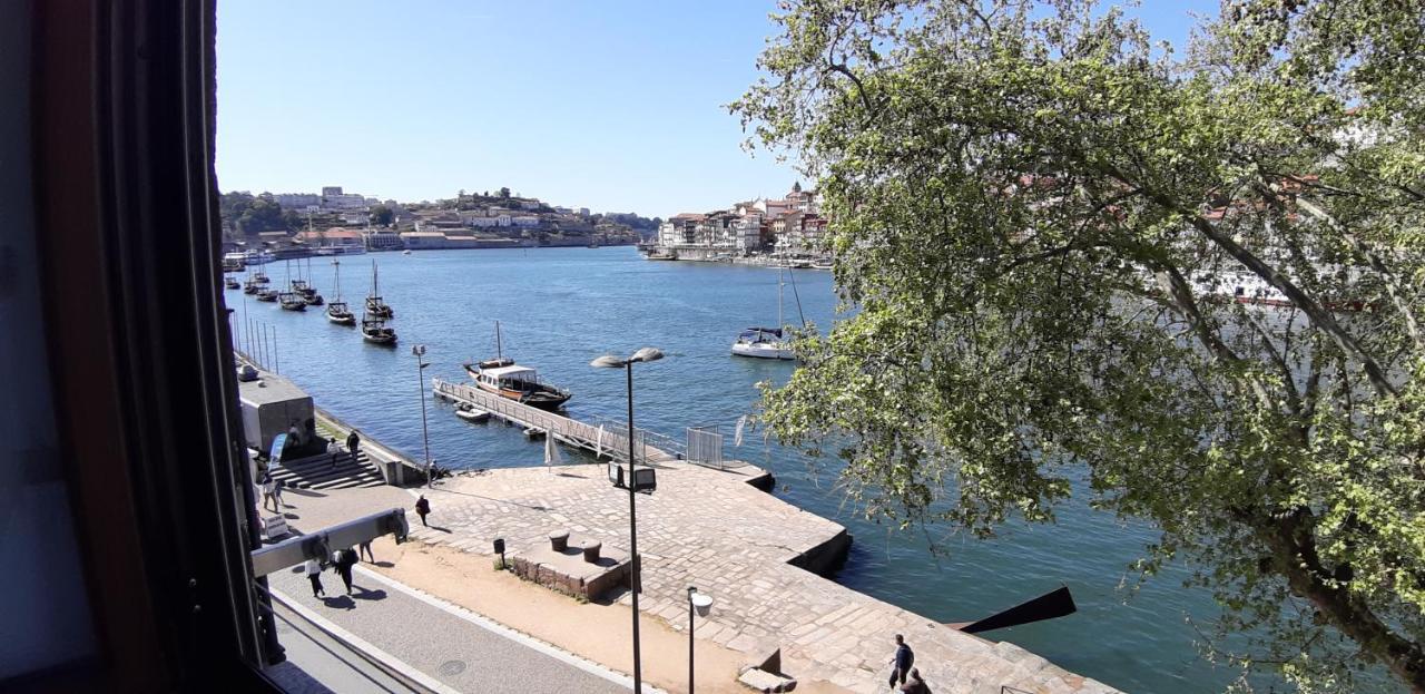 Amazing River Views - 3 Suites Appartment, Free Parking Vila Nova de Gaia Bagian luar foto