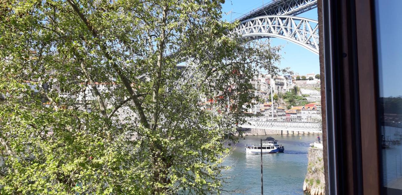 Amazing River Views - 3 Suites Appartment, Free Parking Vila Nova de Gaia Bagian luar foto